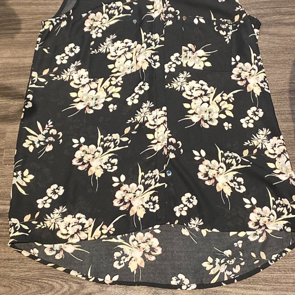 Floral Lily Morgan Blouse, Size Small. - Picture 2 of 3